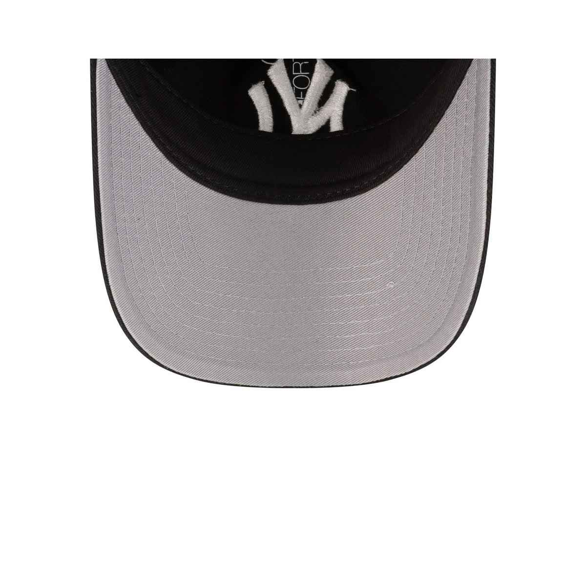 New York Yankees Black 9FORTY Adjustable Hat