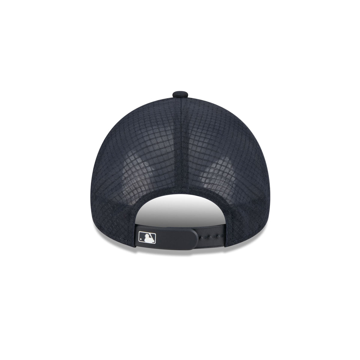 New York Yankees 2026 Batting Practice Alt Circle 9FORTY APEX Trucker Hat