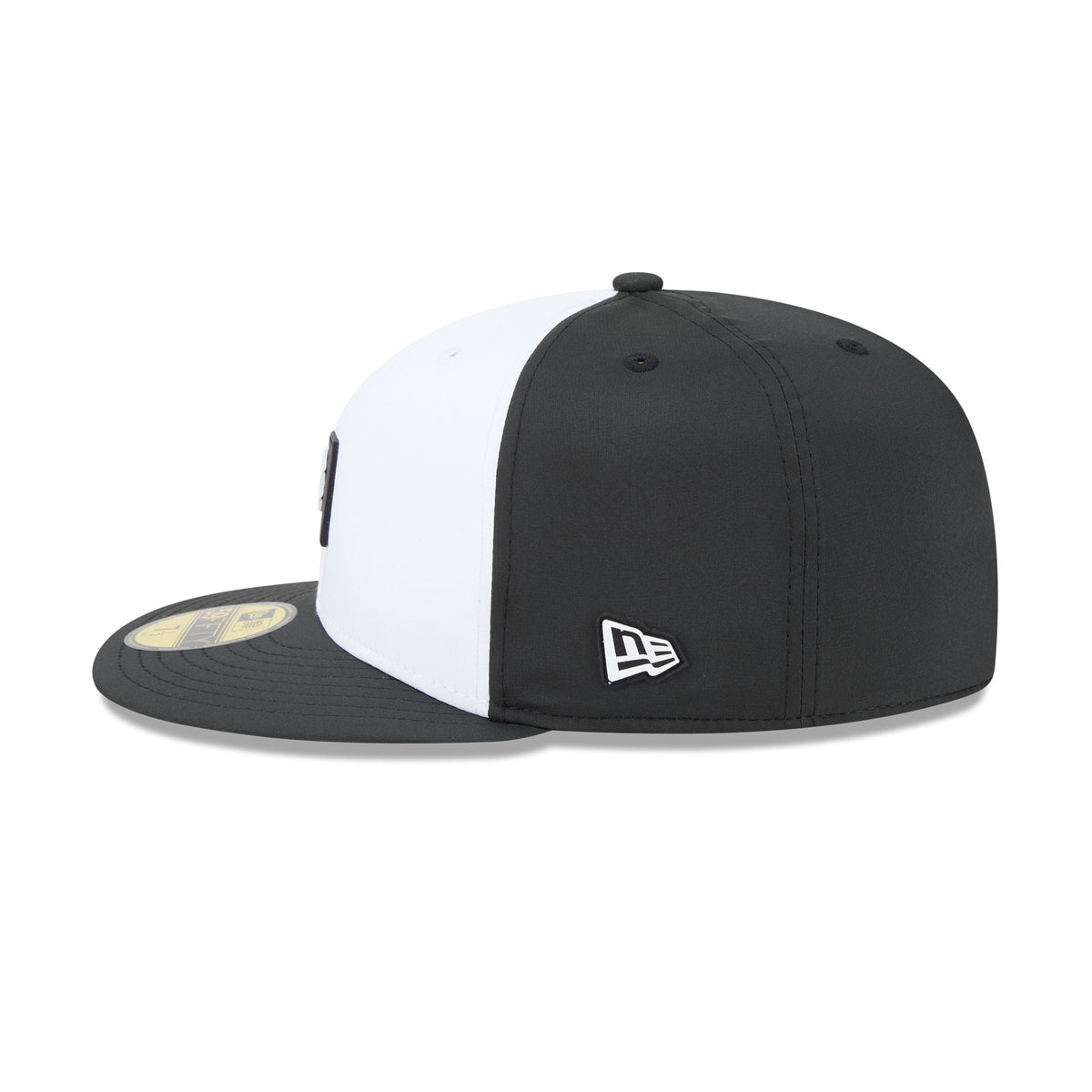 Boston Red Sox 2026 Clubhouse Black & White 59FIFTY Fitted Hat