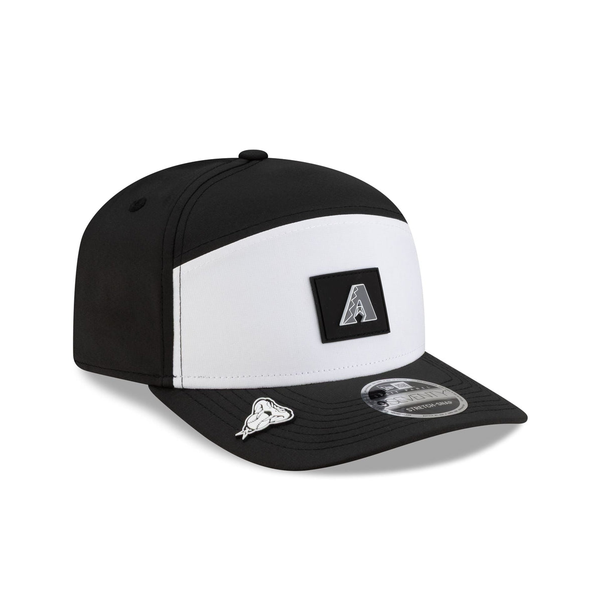 Arizona Diamondbacks 2026 Clubhouse Black & White Split Panel 9SEVENTY Stretch-Snap Hat