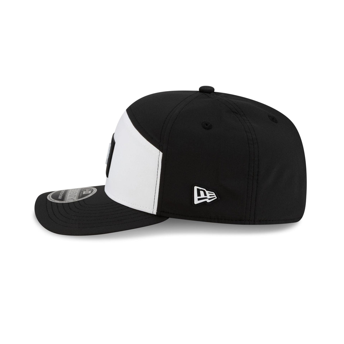Minnesota Twins 2026 Clubhouse Black & White Split Panel 9SEVENTY Stretch-Snap Hat