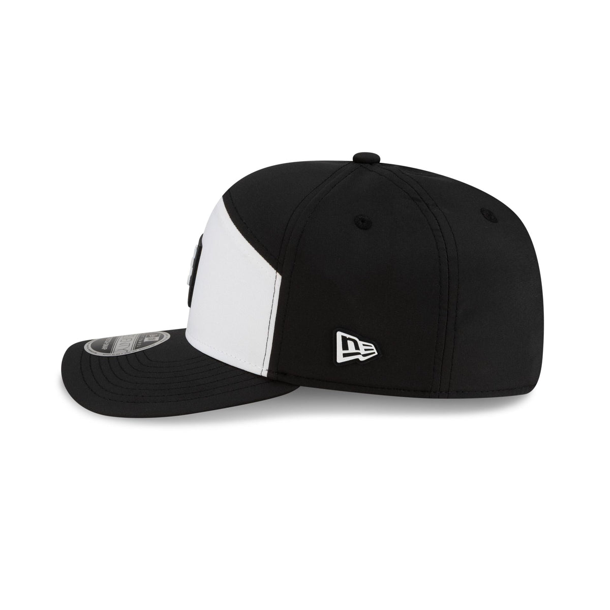 Kansas City Royals 2026 Clubhouse Black & White Split Panel 9SEVENTY Stretch-Snap Hat