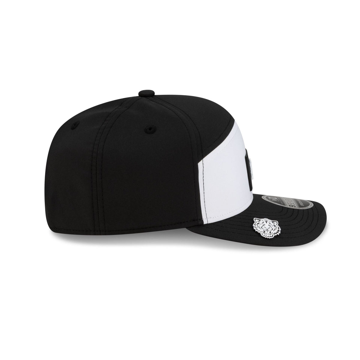 Detroit Tigers 2026 Clubhouse Black & White Split Panel 9SEVENTY Stretch-Snap Hat