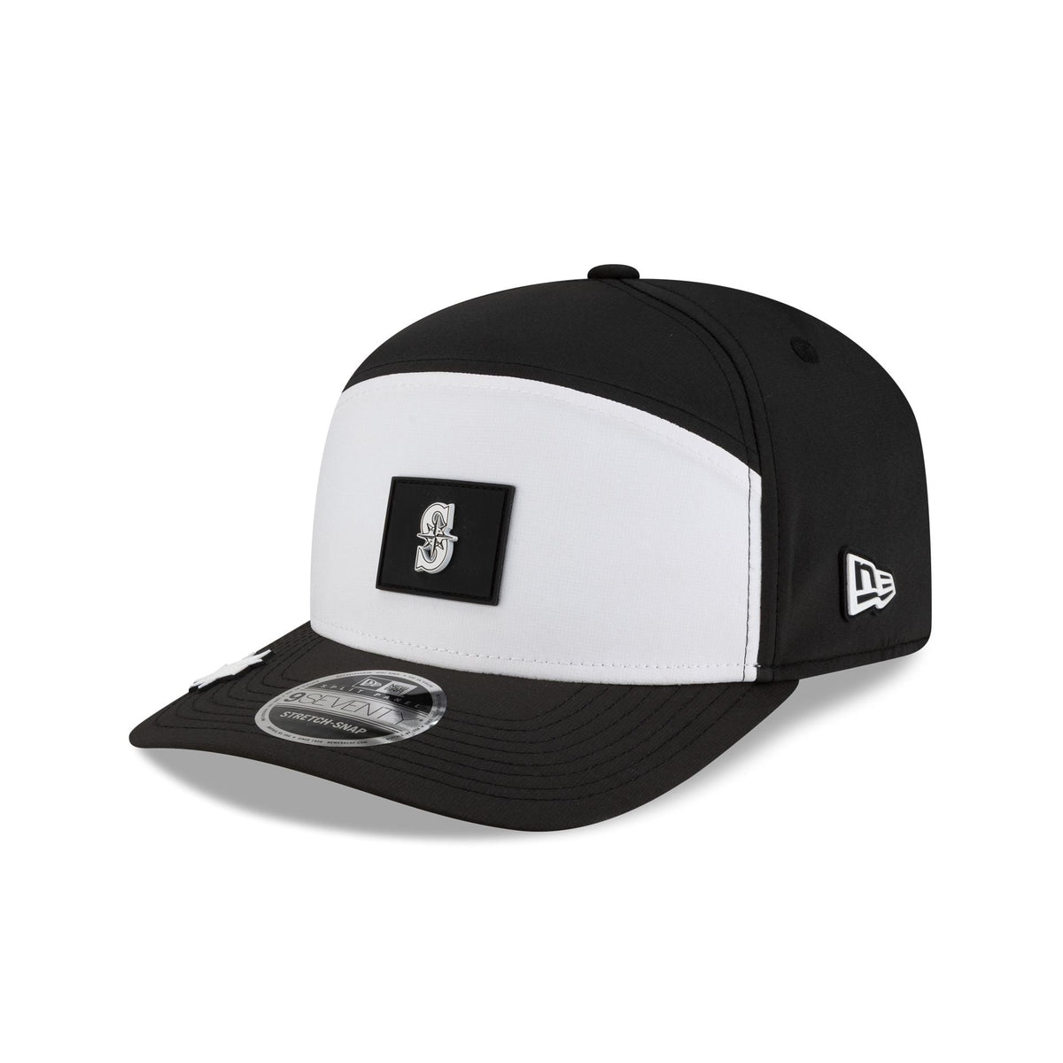 Seattle Mariners 2026 Clubhouse Black & White Split Panel 9SEVENTY Stretch-Snap Hat
