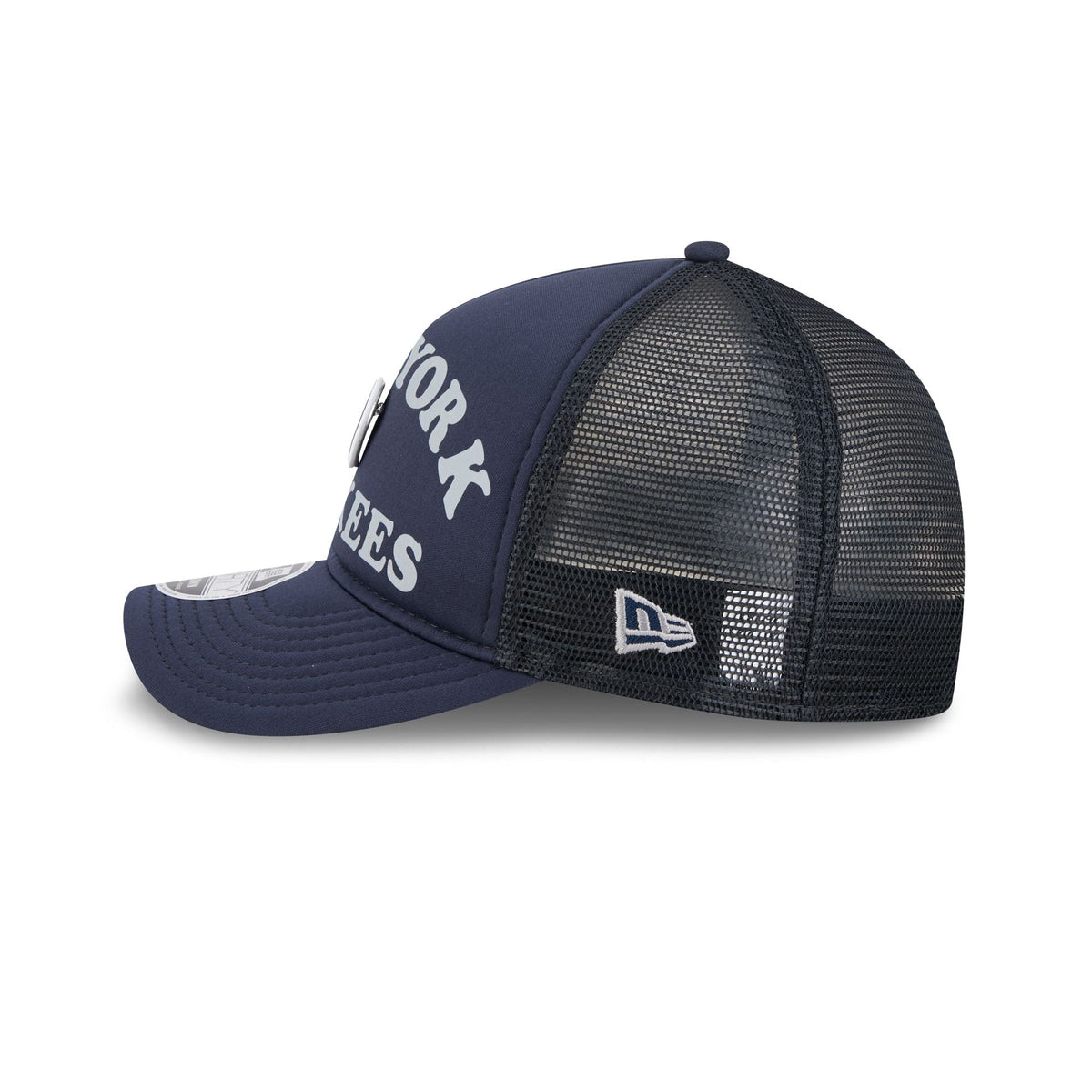 New York Yankees Button 9FORTY M-Crown A-Frame Trucker Hat