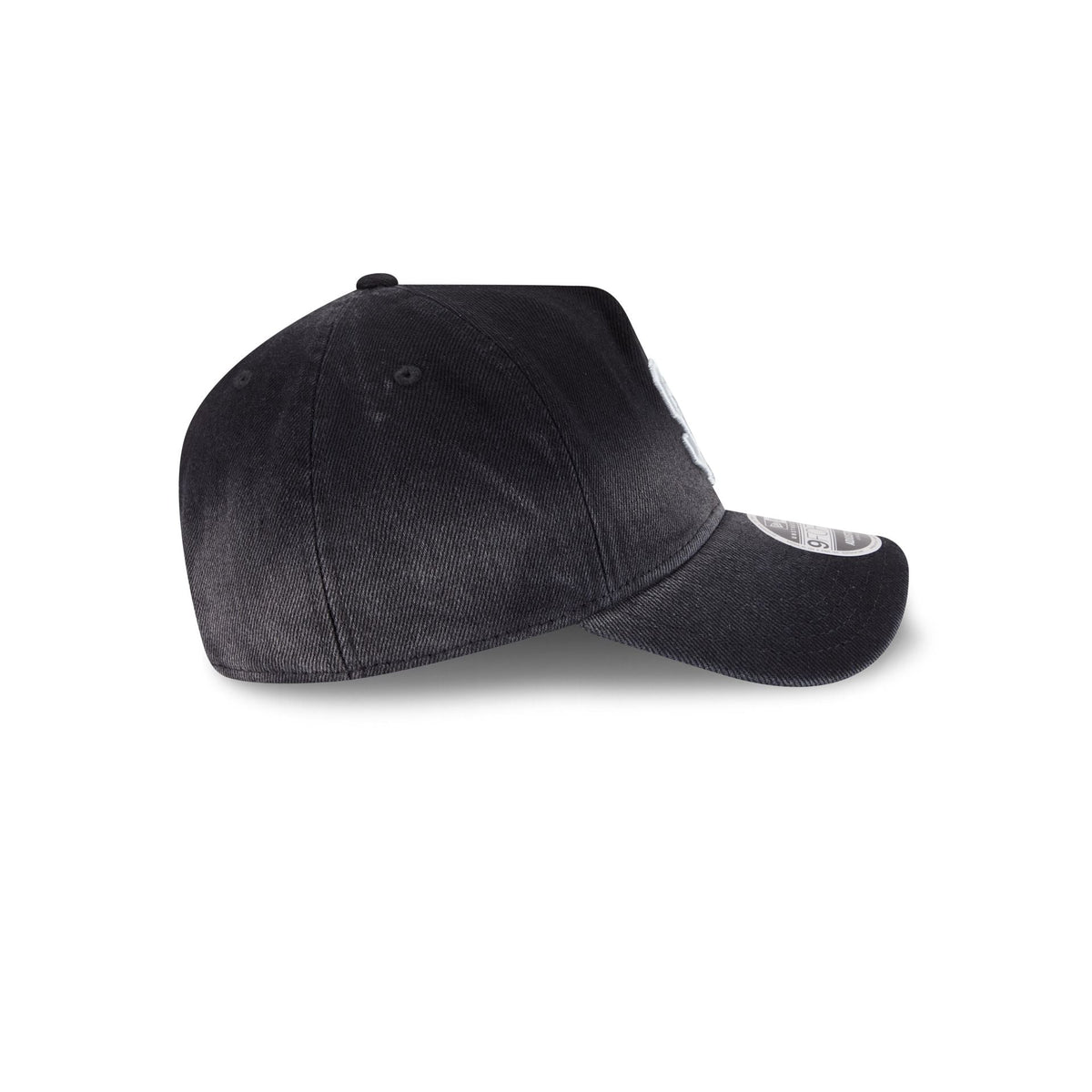 San Francisco Giants Washed Black Denim 9FORTY A-Frame Unstructured Snapback Hat